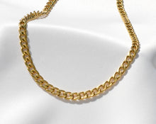 Load image into Gallery viewer, Cuban Link I Chain - GOLD