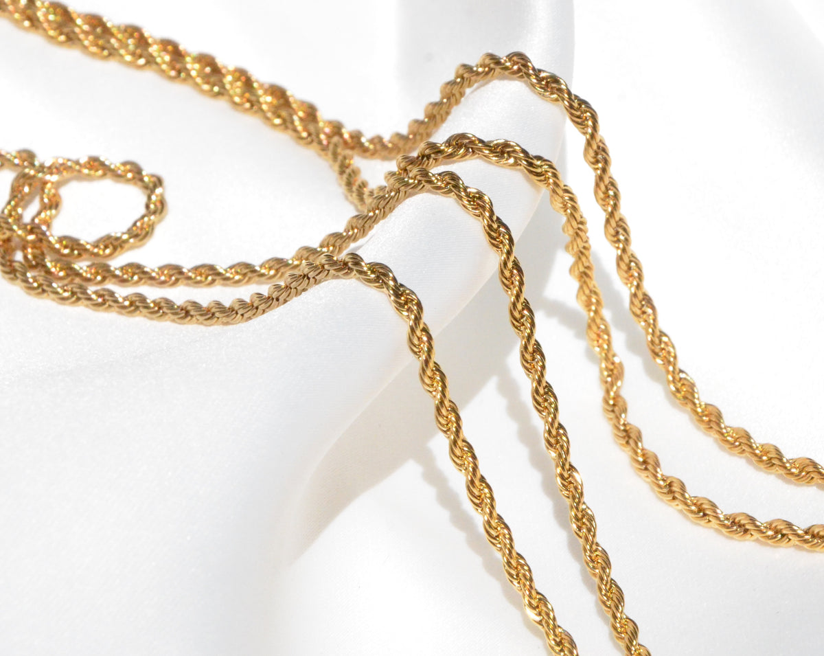 Vintage Gold Graduated-Twist Rope Necklace | 17 3/8 Wearable Length